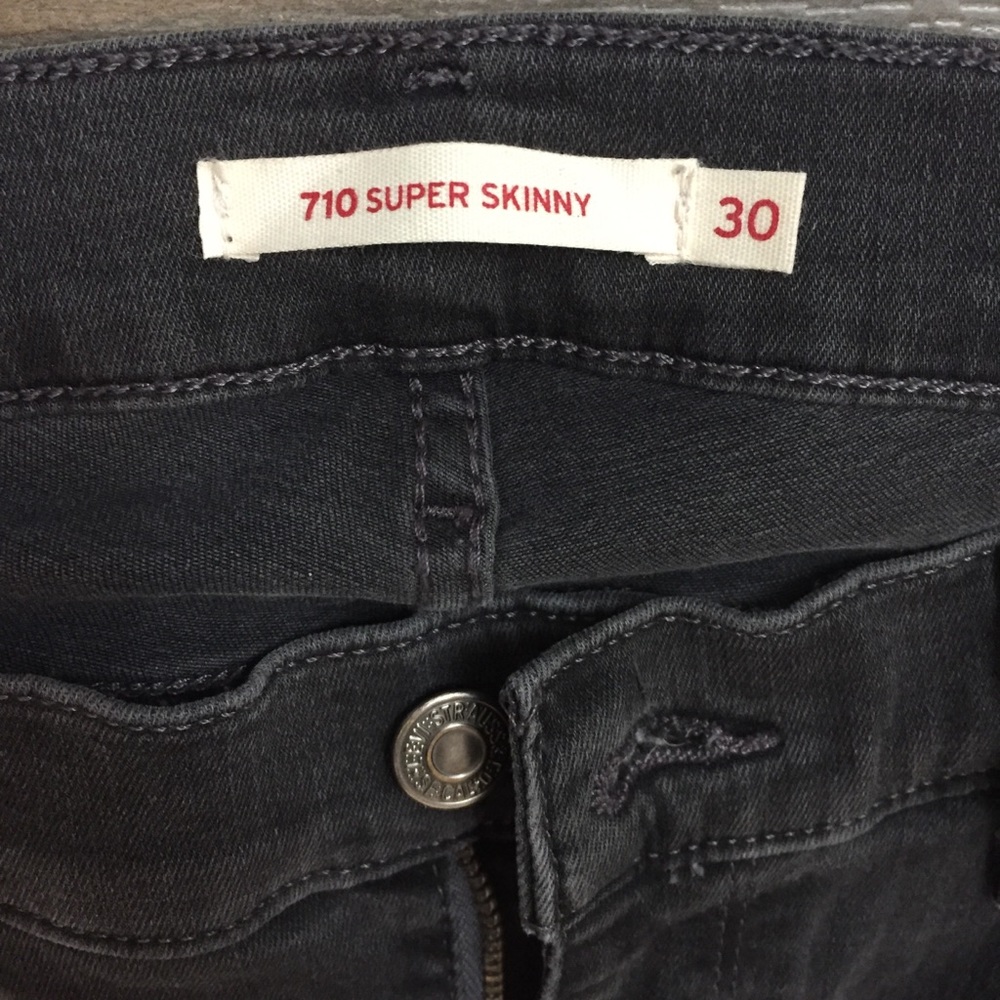 Levis 710 super skinny black jeans, size 30
